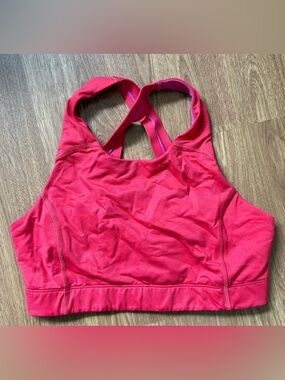 Outdoor Voices Women's High-Neck Sports Bra - Red